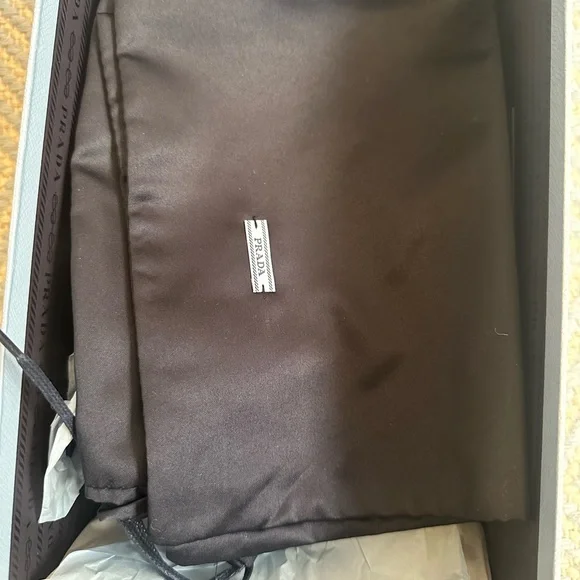 Prada Black and Beige Patent Leather Spectator Pump (US Size 8.5) - Picture 8 of 10